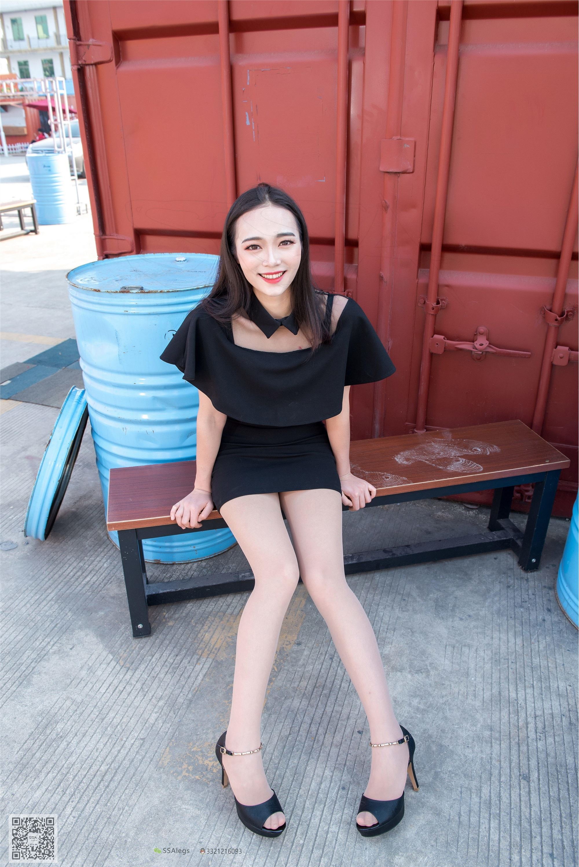 SSA丝社 NO.042 治愈系笑容高姐小凤文艺街拍